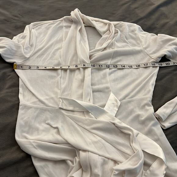Studio Y  Size XL. White Knit Cardigan with Satin Tie Asymmetrical - Picture 8 of 9
